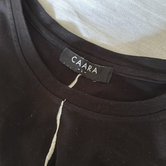 Excellent condition CAARA 100% cotton t-shirt - Picture 6 of 6